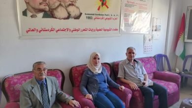 صورة أعضاء مكتب الحسكة للحزب يقومون بزيارة للحزب الشيوعي الكردستاني